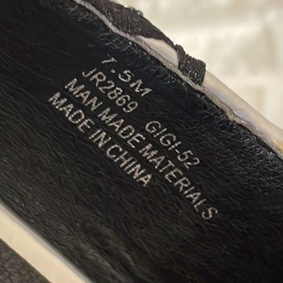 Cape ROBBIN heel shoes silver and black size 7.5.  Stunning. - Picture 8 of 10